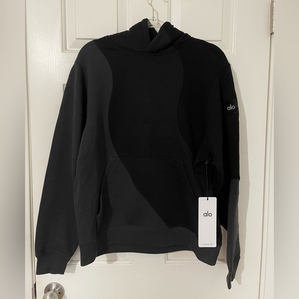 ALO Yoga Make Waves Hoodies in Vintage Black Tonal